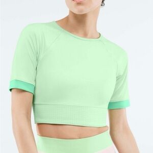 Fabletics Avah Color Block Cut Off Sleeve Crop Top Green Medium